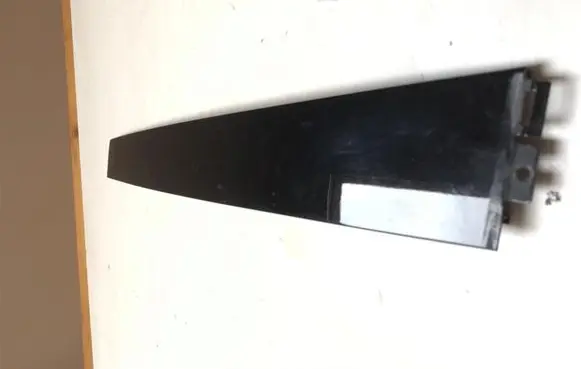 Volkswagen PASSAT B5 Rear door glass trim molding 3B0839902