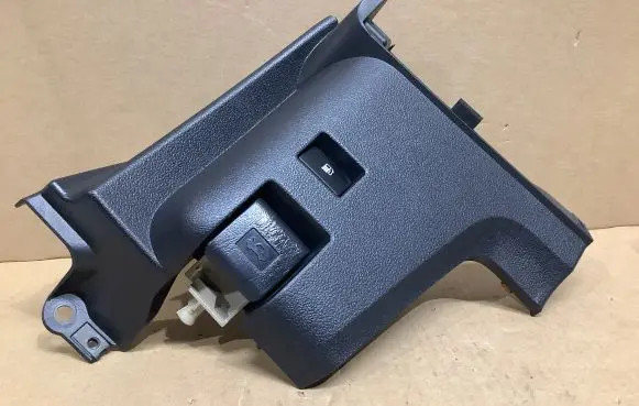 Toyota Prius (XW50) Engine bonnet (hood) release handle 5548047090