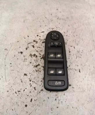 Peugeot 508 Electric window control switch 96659465ZD