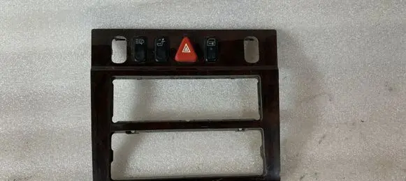 Mercedes-Benz E W210 Panel trim A2106830508