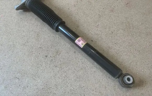 Hyundai Ioniq 5 Rear shock absorber/damper 55300GI250