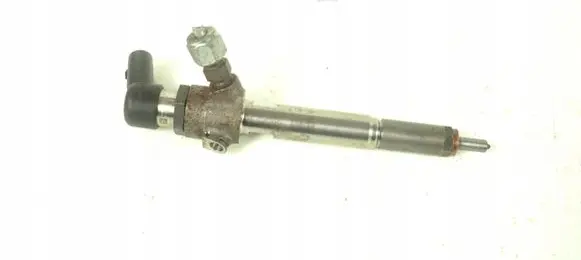 Fuel injector