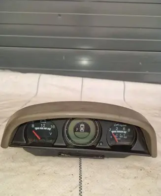 Mitsubishi Montero Speedometer (instrument cluster) Mr240251