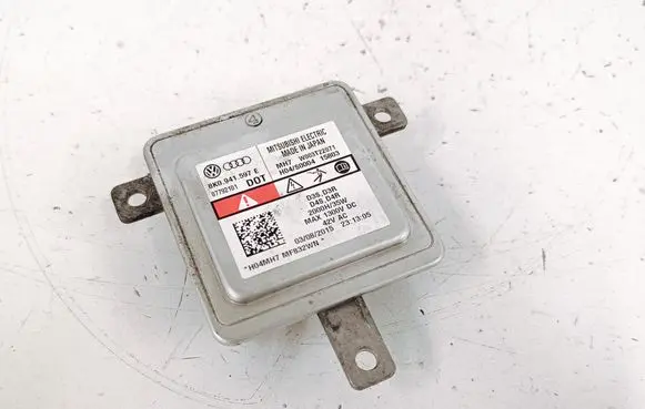 Audi A4 S4 B8 8K Headlight ballast module Xenon 8K0941597E W003T22071