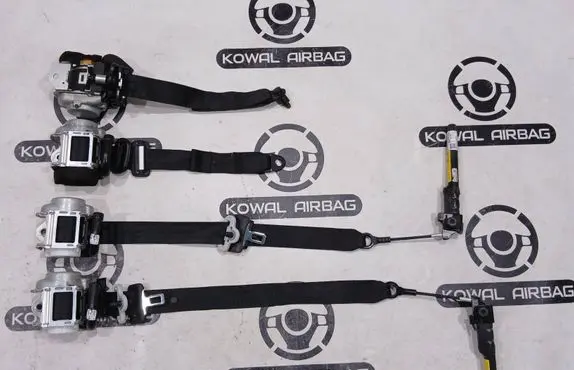 Fiat 500X Rear seatbelt 07356315980 735757792 73757793