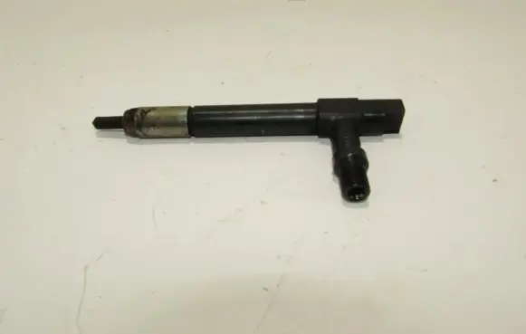 Mazda Premacy Fuel injector 696012U