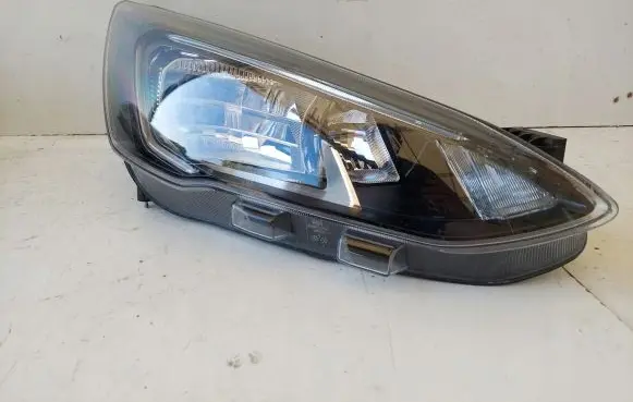 Ford Focus Headlight/headlamp