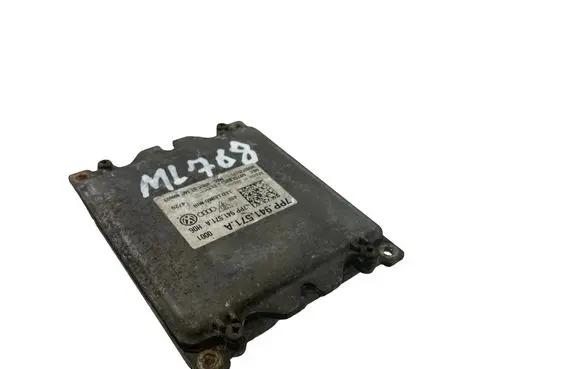 Volkswagen PASSAT B8 Light module LCM 7PP941571A