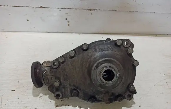 BMW 3 F30 F35 F31 Front differential 7578157 06307270010