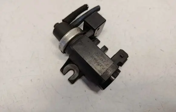 Valve vacuum