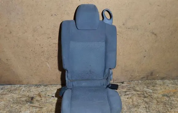 Nissan Almera Tino Rear seat 