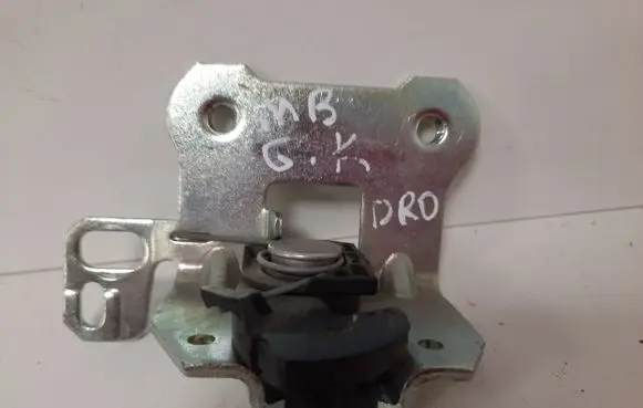 Mercedes-Benz E W212 Seat back rest lock catch A2049200572 35491