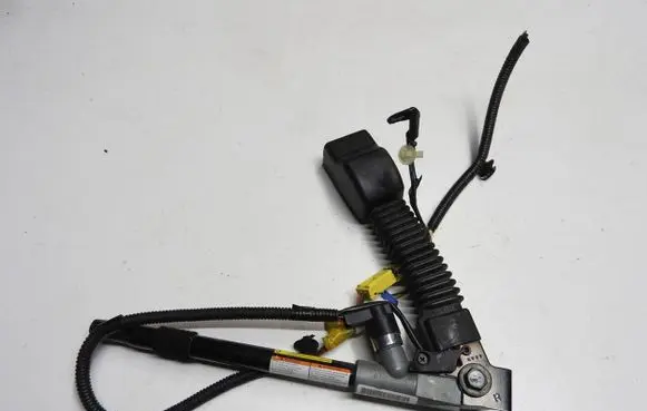 Honda FR-V Front seatbelt buckle 81455-SMR-E110-M4 A0ZQSP054C4