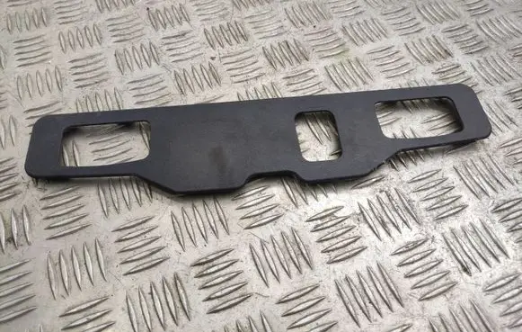 Nissan X-Trail T32 Trunk door license plate light bar 909144CE0A