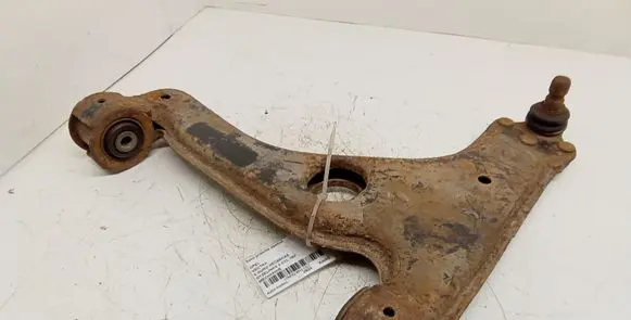 Opel Vectra B Front lower control arm/wishbone