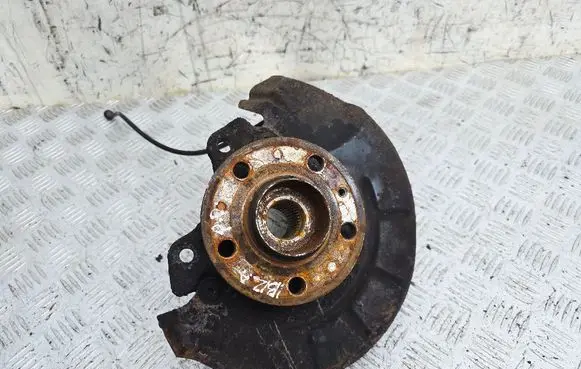 Seat Ibiza IV (6J,6P) Front wheel hub