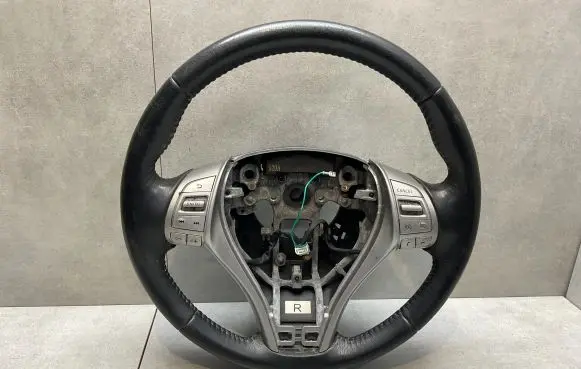 Nissan X-Trail T32 Steering wheel