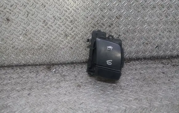 Toyota Yaris Steering wheel buttons/switches 