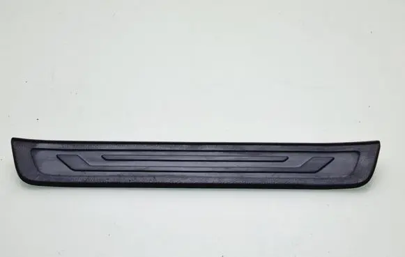 KIA Sorento Front sill trim cover 858852P000