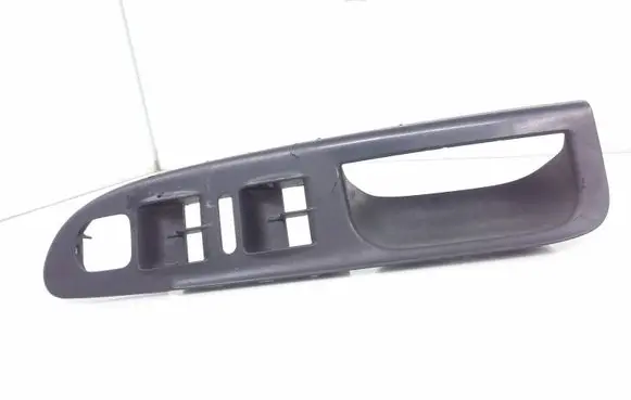Volkswagen PASSAT B6 Front door interior handle trim 3C1867171