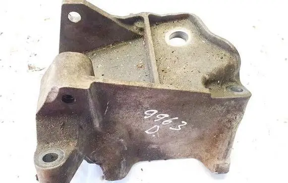Volvo S80 Engine mounting bracket 6g926p096dd 6g92-6p096-dd