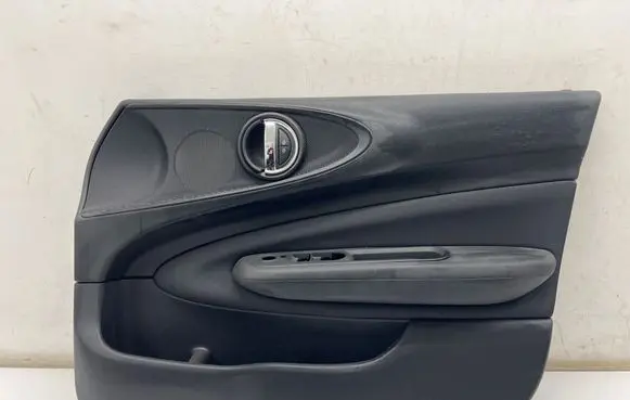 Mini Clubman F54 Front door card panel trim