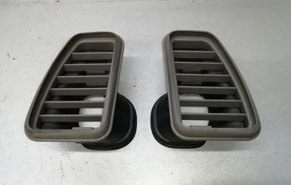 Audi A8 S8 D2 4D Dashboard side air vent grill/cover trim 4D0857481 4D0857482