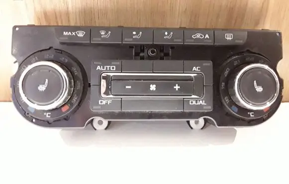 Skoda Octavia Mk2 (1Z) Climate control unit 3T0907044AS