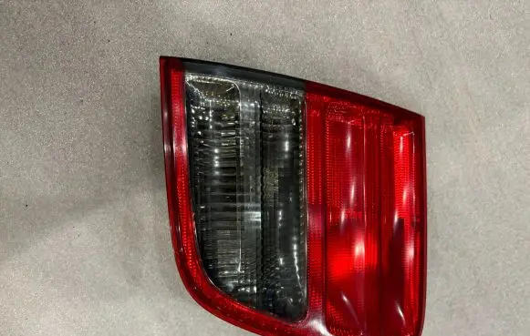 Mercedes-Benz E W210 Tailgate rear/tail lights A2108207464 324522 2108207464