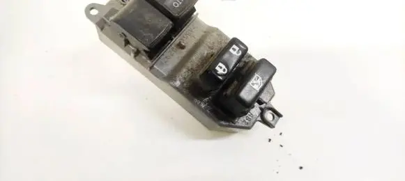 Toyota Auris E180 Electric window control switch