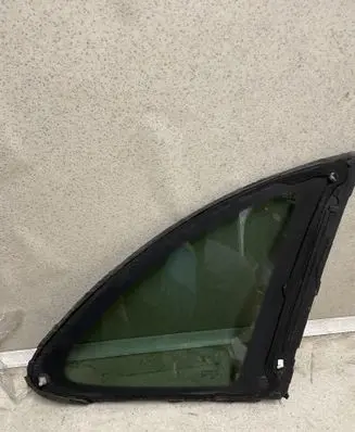 Porsche Cayenne (9PA) Rear side window 7P5845297HB