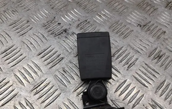 Porsche Macan (95B) Rear seatbelt buckle 95B857754
