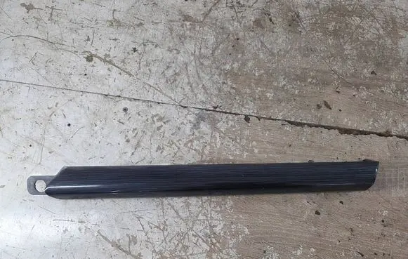 Opel Astra H Dashboard glove box trim 13116934 331985437