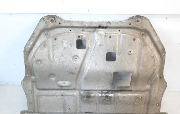 Volkswagen Eos Engine splash shield/under tray K2426