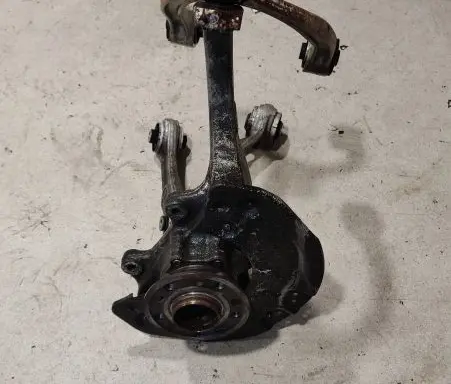 Mercedes-Benz E W213 Front wheel hub spindle knuckle A2133324800 A2053340400