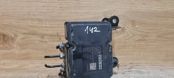 Volvo V70 ABS Pump 31261142