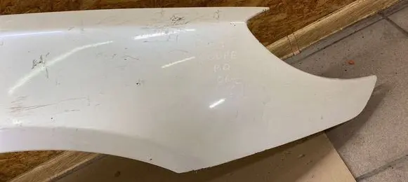Peugeot 407 Fender