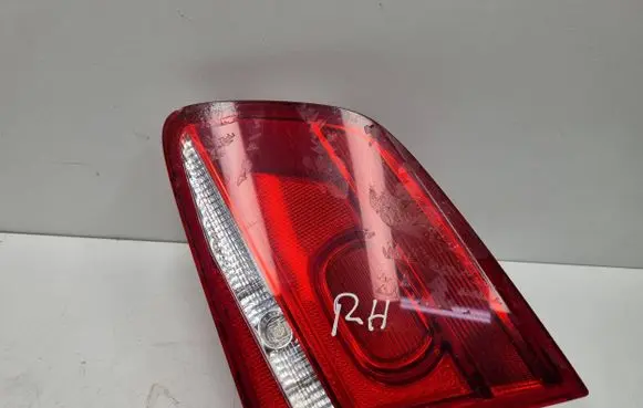 Volkswagen PASSAT B7 Tailgate rear/tail lights 3AE945094J