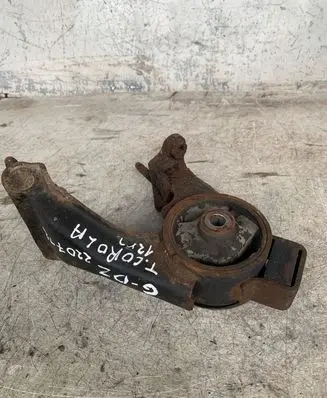 Toyota Corolla E120 E130 Gearbox mount