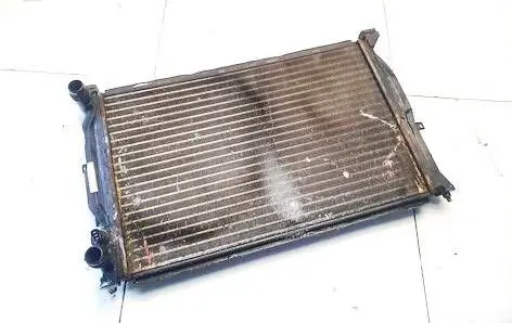 Volkswagen PASSAT B5 Coolant radiator 