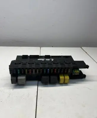 Mercedes-Benz E W211 Fuse module A2115453401 5DK00804721