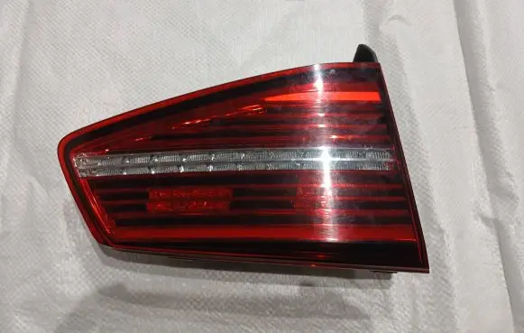 Volkswagen PASSAT B8 Tailgate rear/tail lights 3G9945307A 81450102