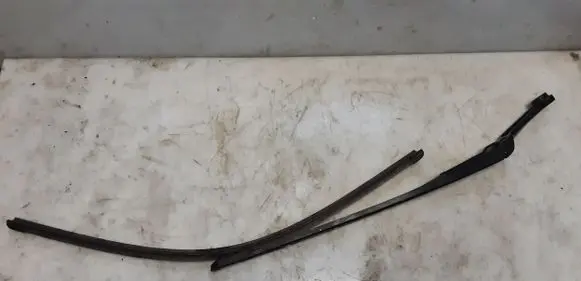 Audi Q7 4L Front wiper blade arm 178832