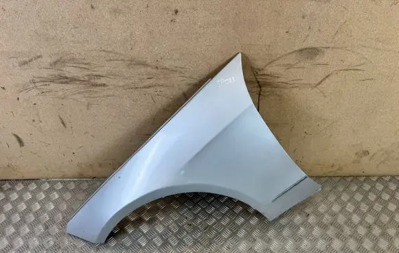 Mercedes-Benz E W212 Fender