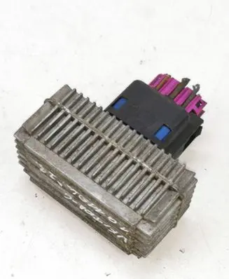 Opel Vectra C Glow plug pre-heat relay 55353011 51299014B