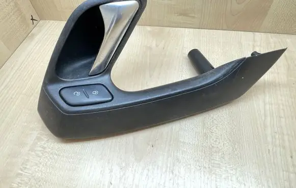 Volkswagen Polo V 6R Front door interior handle 6R0867180H
