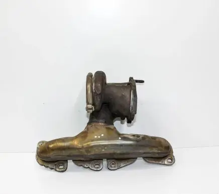 Mercedes-Benz CLA C117 X117 W117 Exhaust manifold A270140042