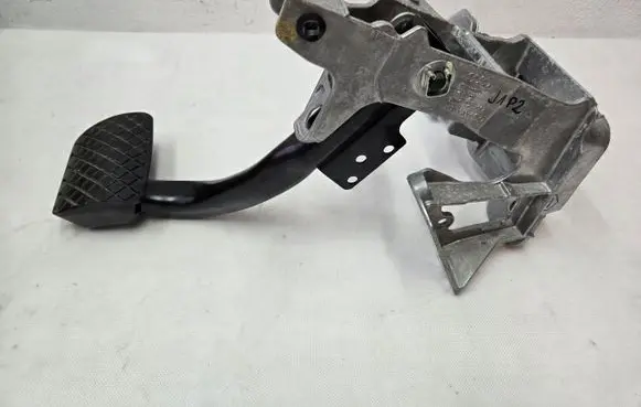 Audi A4 S4 B9 Brake pedal bracket assembly 8W1723117