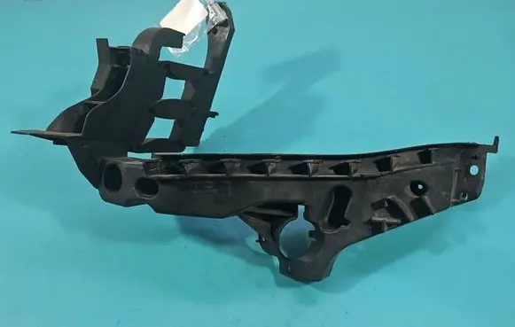 Audi A4 S4 B8 8K Front bumper mounting bracket 8K0805607L IMPRK1532367