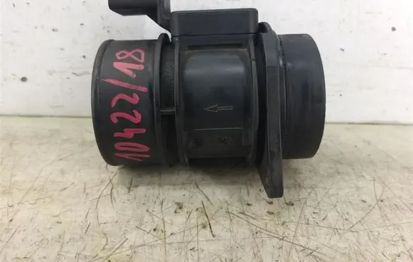 Opel Vivaro Mass air flow meter H7700104426